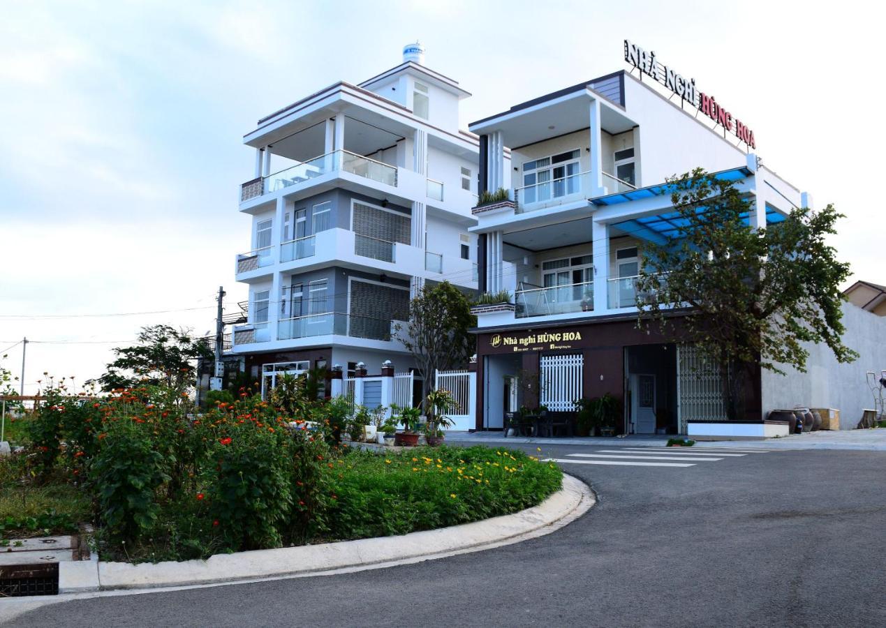 ホテル Nha Nghi Hung Hoa ファンティエット エクステリア 写真