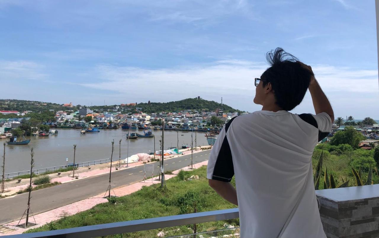 ホテル Nha Nghi Hung Hoa ファンティエット エクステリア 写真