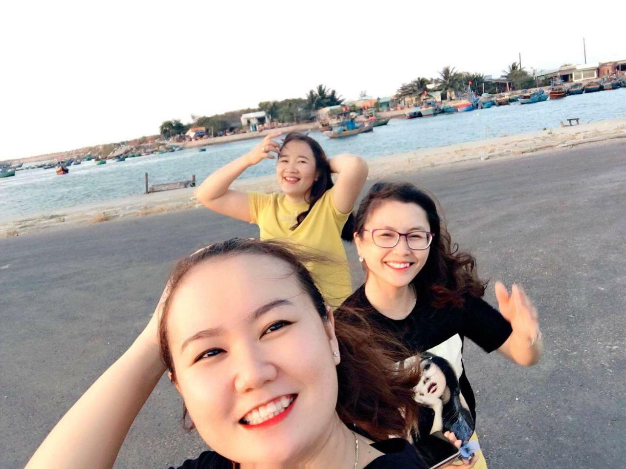 ホテル Nha Nghi Hung Hoa ファンティエット エクステリア 写真