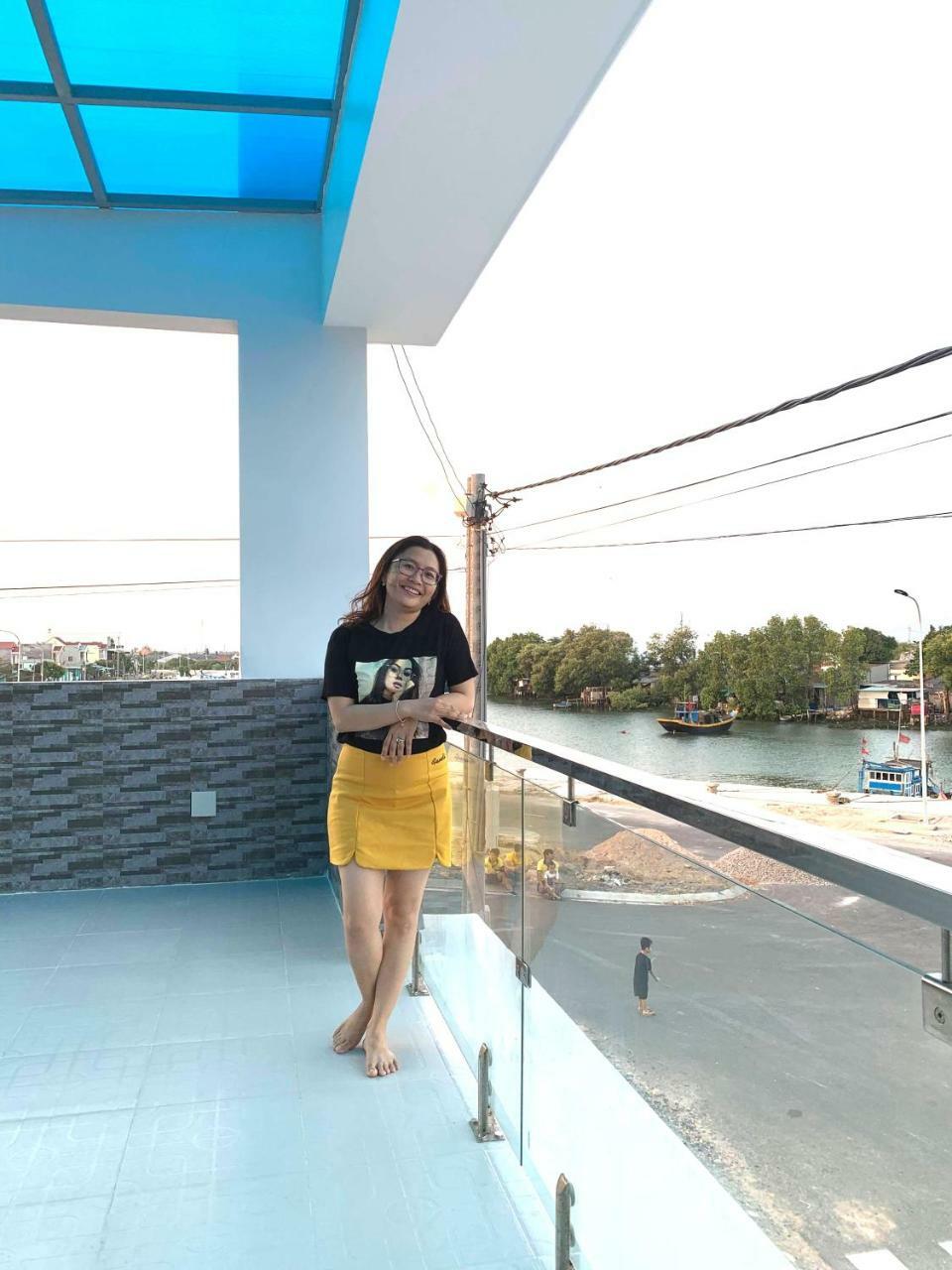 ホテル Nha Nghi Hung Hoa ファンティエット エクステリア 写真